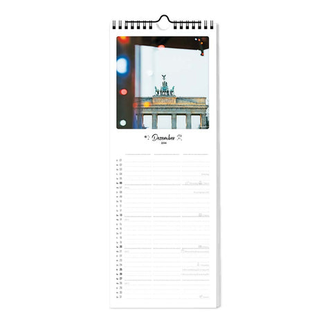 Der Pickmotion Berlin - Planer (Format 15x40) mit dem markanten Foto des Brandenburger Tors an der Spitze ist der perfekte Wandkalender für Berlin-Fans, der bis Dezember geöffnet ist.