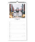 Der Pickmotion Hamburg - Planer (Format 15x40) ist ein Spiralwandkalender für den Dezember, der ein Stadtkanalfoto mit weihnachtlich verschwommenen Lichtern zeigt - ideal als Dekoration für den Kalender Hamburg.